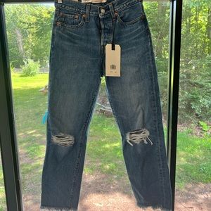 Levi’s Wedgie Straight BNWT (Size 25)
